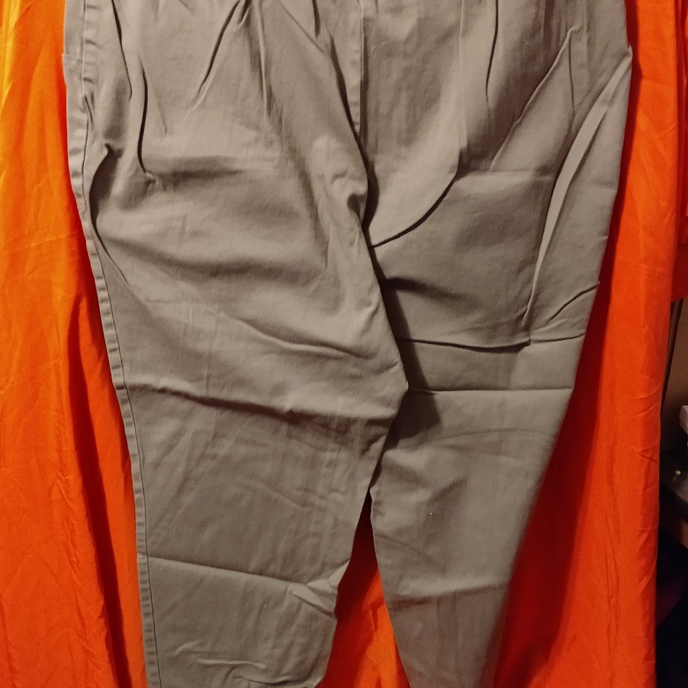Khaki - Picture 3 of 3